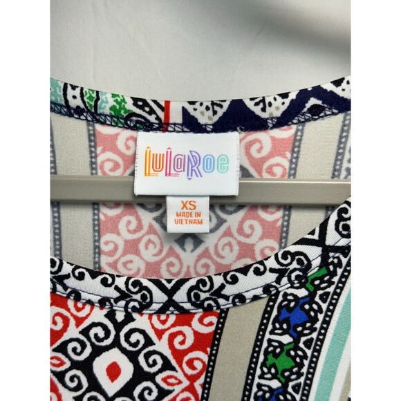 Women’s XS Lularoe dress with pockets mixed pattern material - Picture 4 of 8